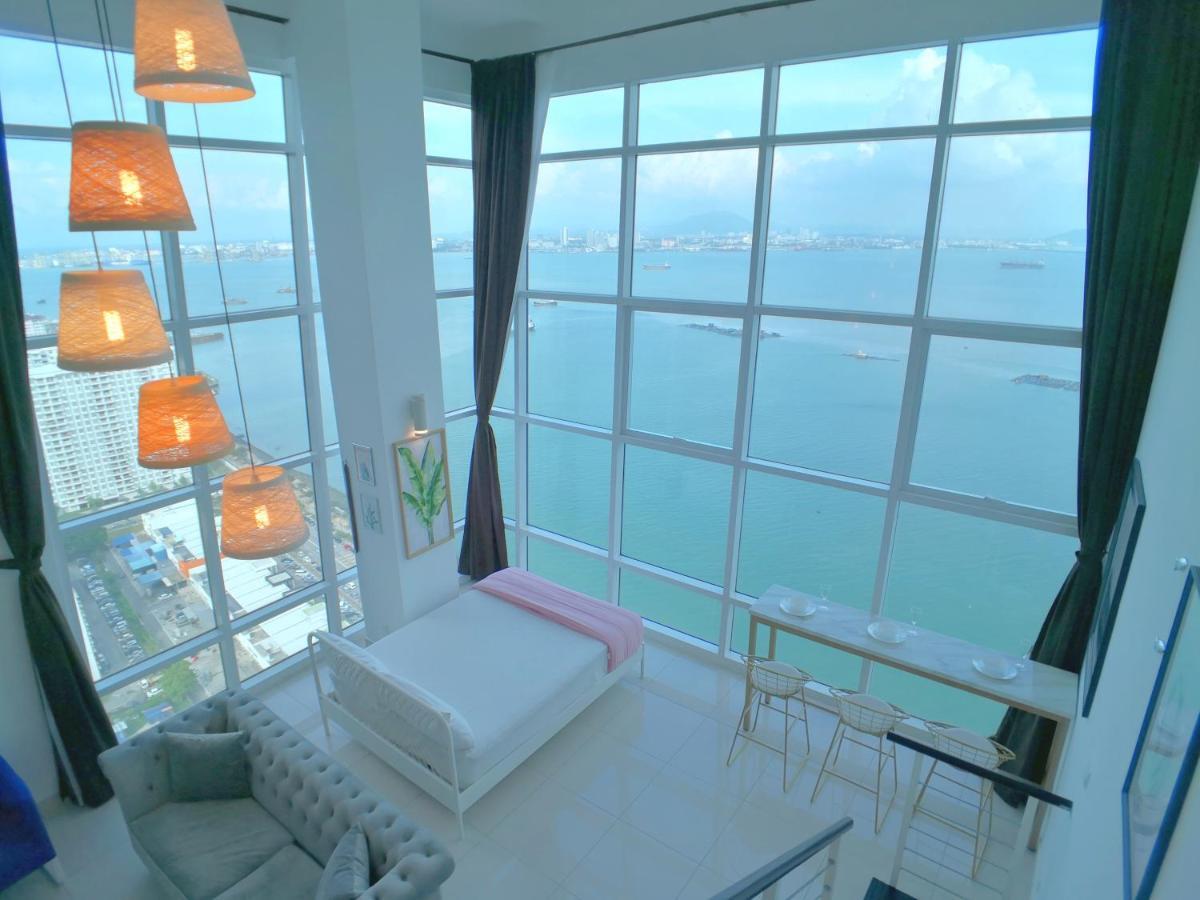 Maritime Suites By Comfy George Town Exteriör bild