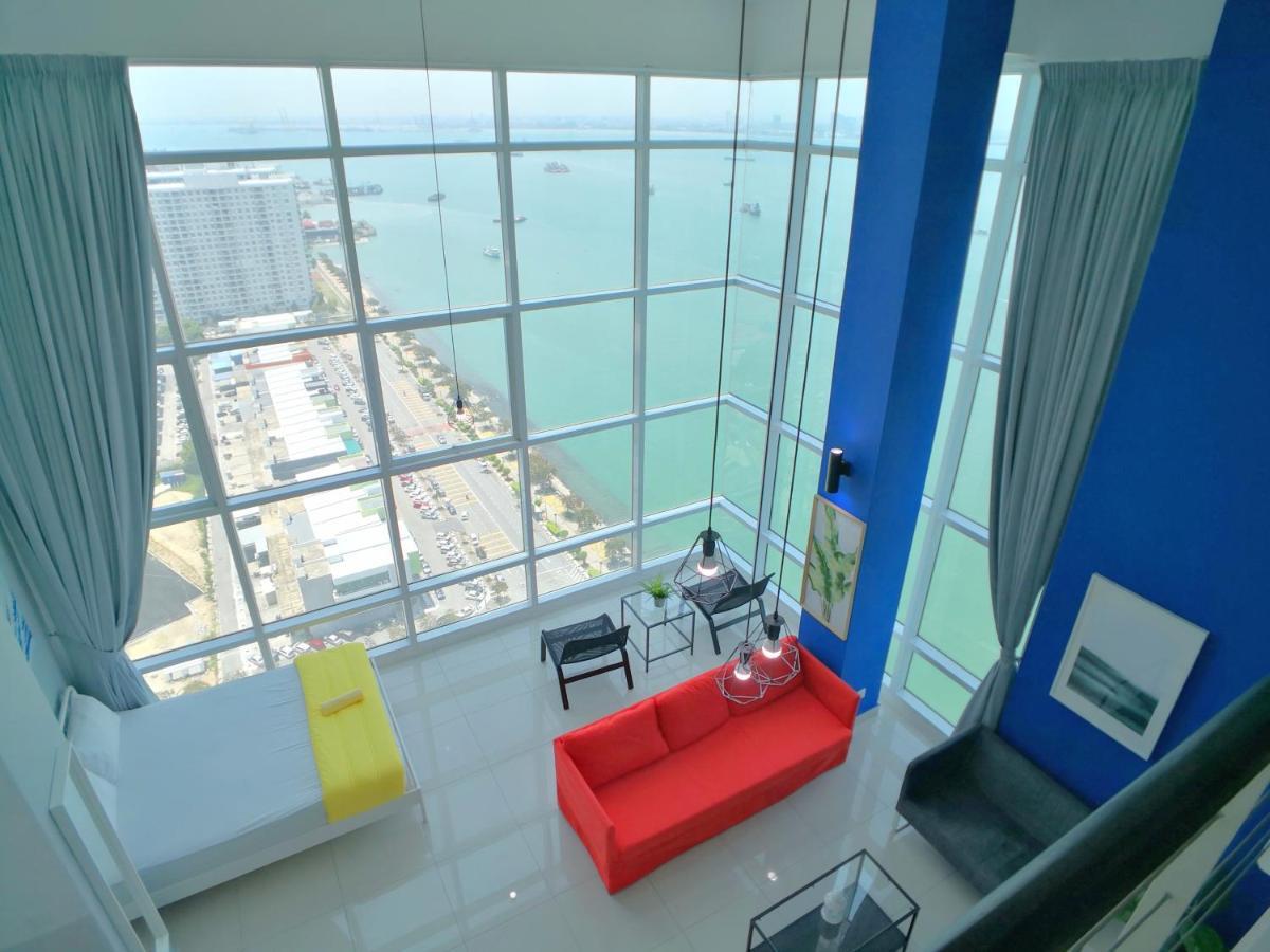 Maritime Suites By Comfy George Town Exteriör bild